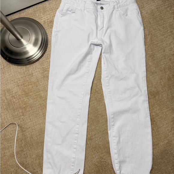 SHEIN White Jeans - Picture 1 of 3